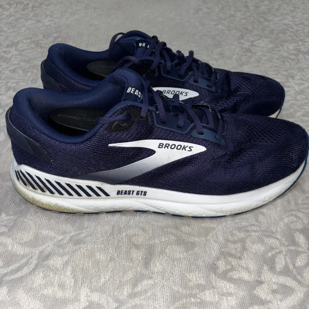 Brooks Beast GTS 24 Mens Running Shoes Navy Blue White Stability Sneakers Size15